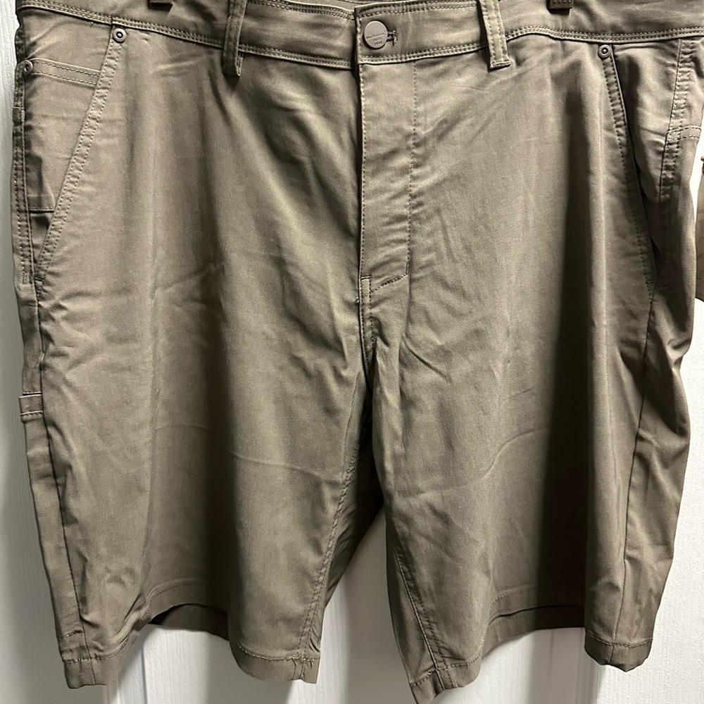 Weatherproof Men's Casual Shorts size 38/ NWT 628